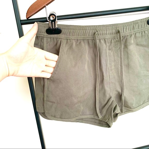 NWOT Drawstring Shorts - Picture 2 of 6